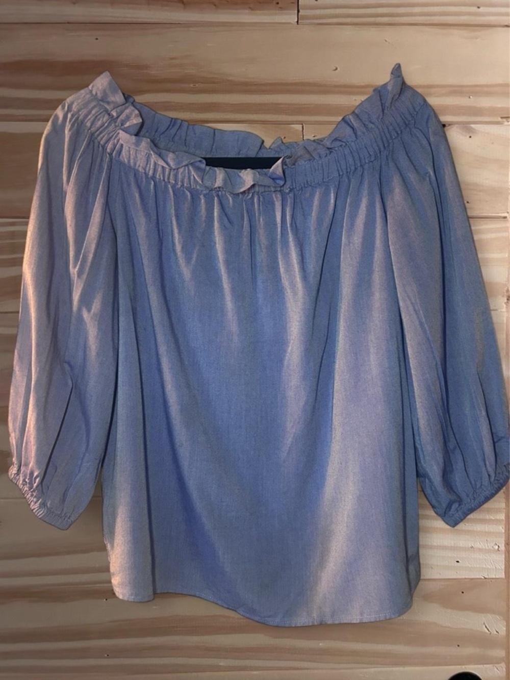 Banana Republic Off The Shoulder Blouse Women's Size S Chambray Blue Preppy